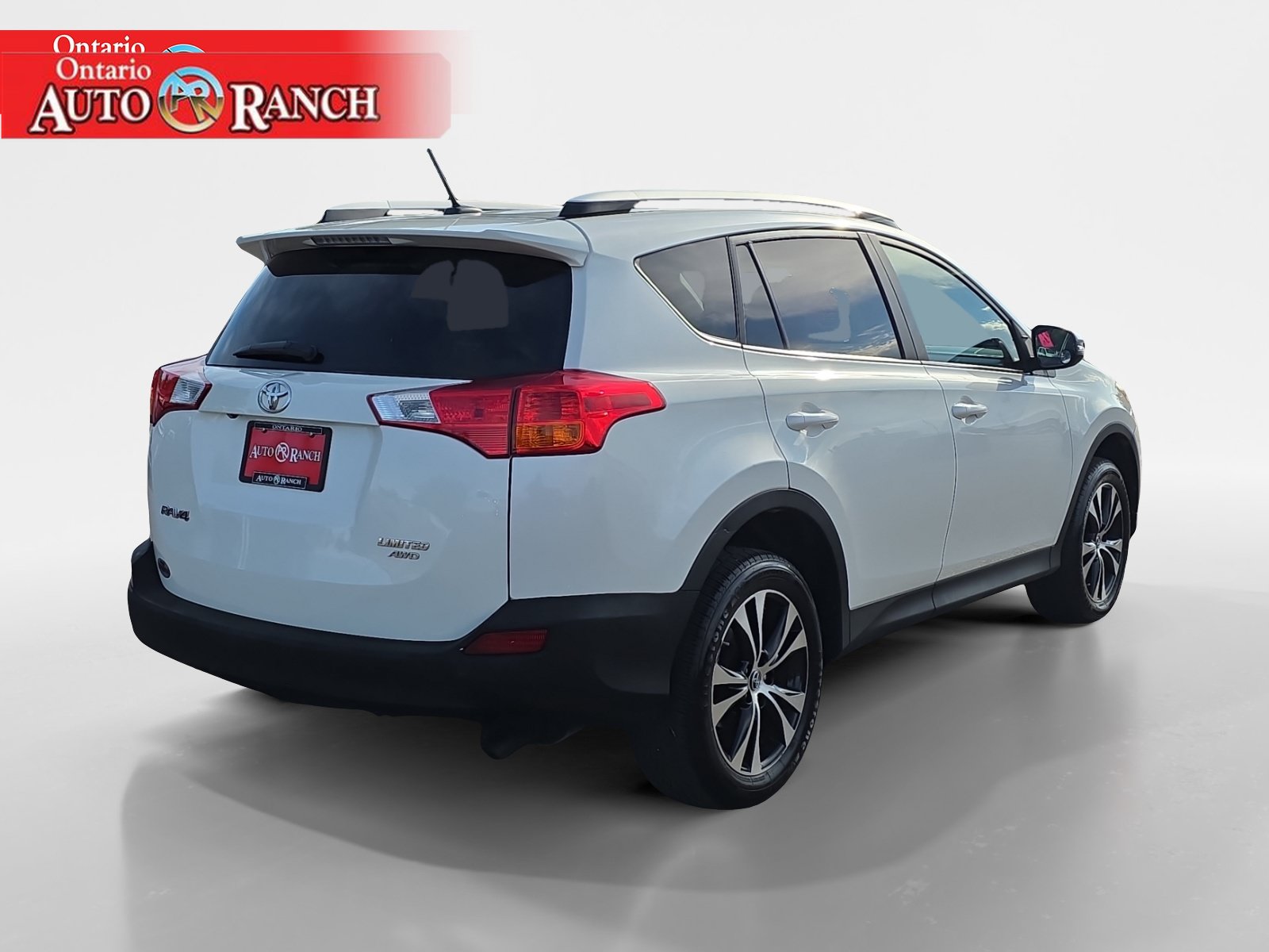 Used 2015 Toyota RAV4 Limited w/ Technology Package AWD/4WD image 5