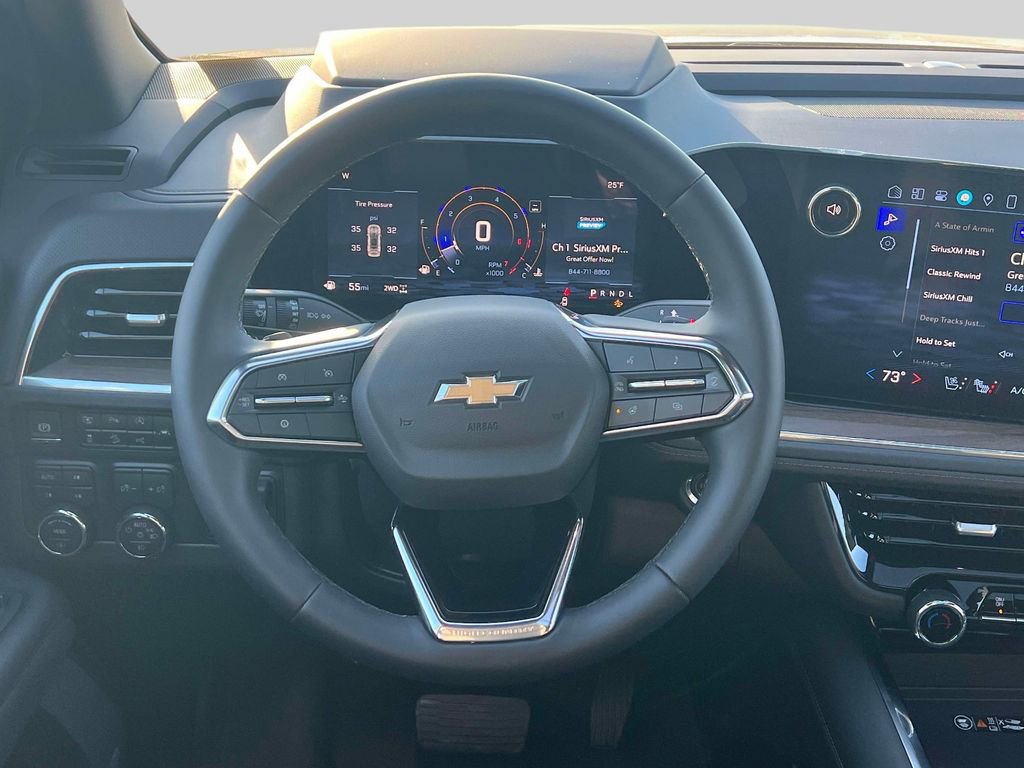 Used 2025 Chevrolet Tahoe High Country image 14