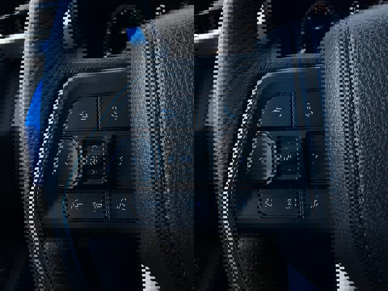 Used 2025 Toyota Tacoma TRD Off-Road image 33