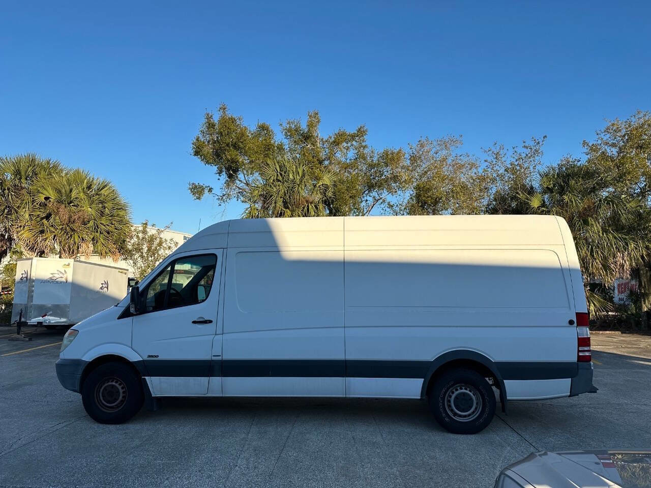 Used 2013 Mercedes-Benz Sprinter 2500 image 10