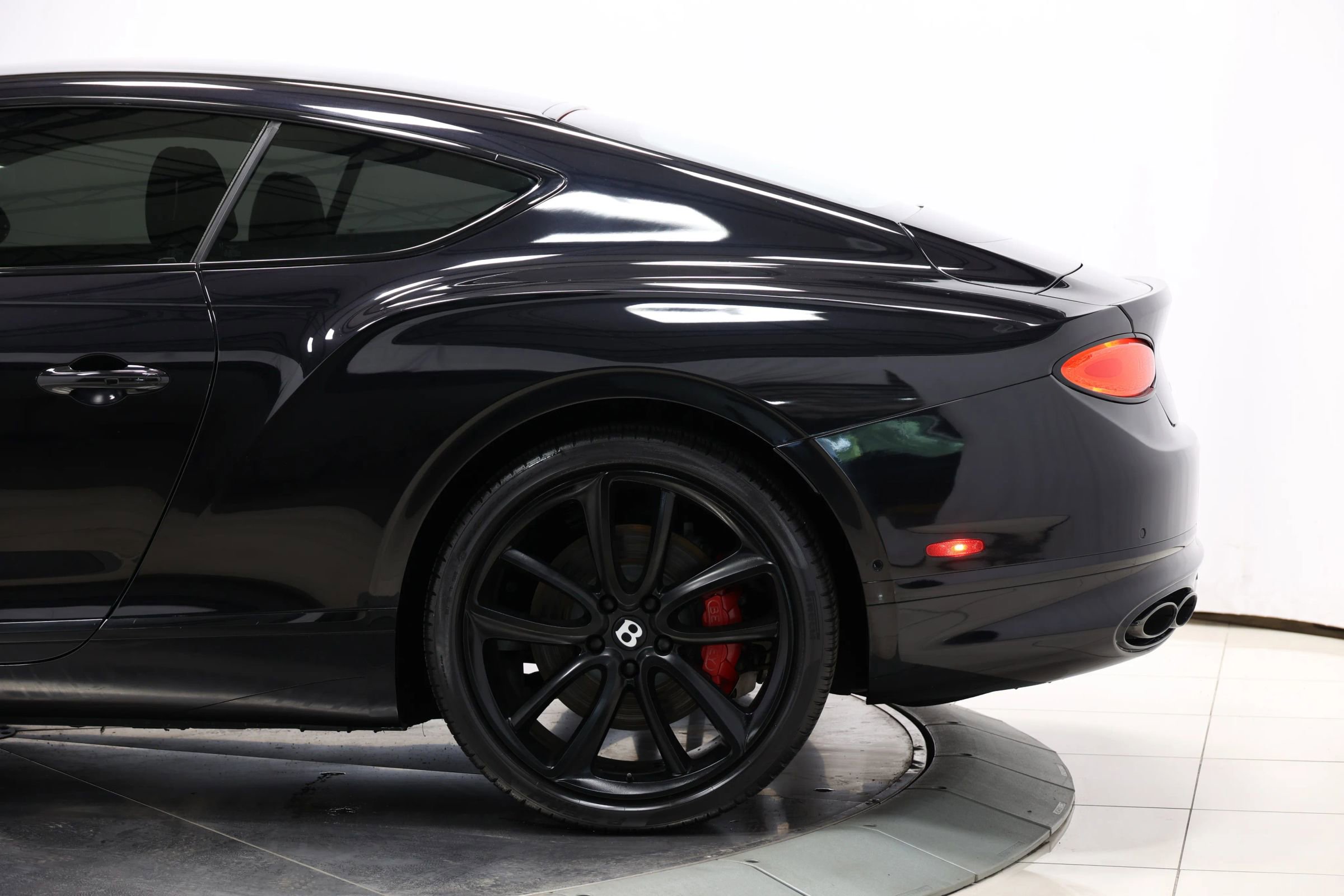 Used 2020 Bentley Continental GT AWD/4WD image 11