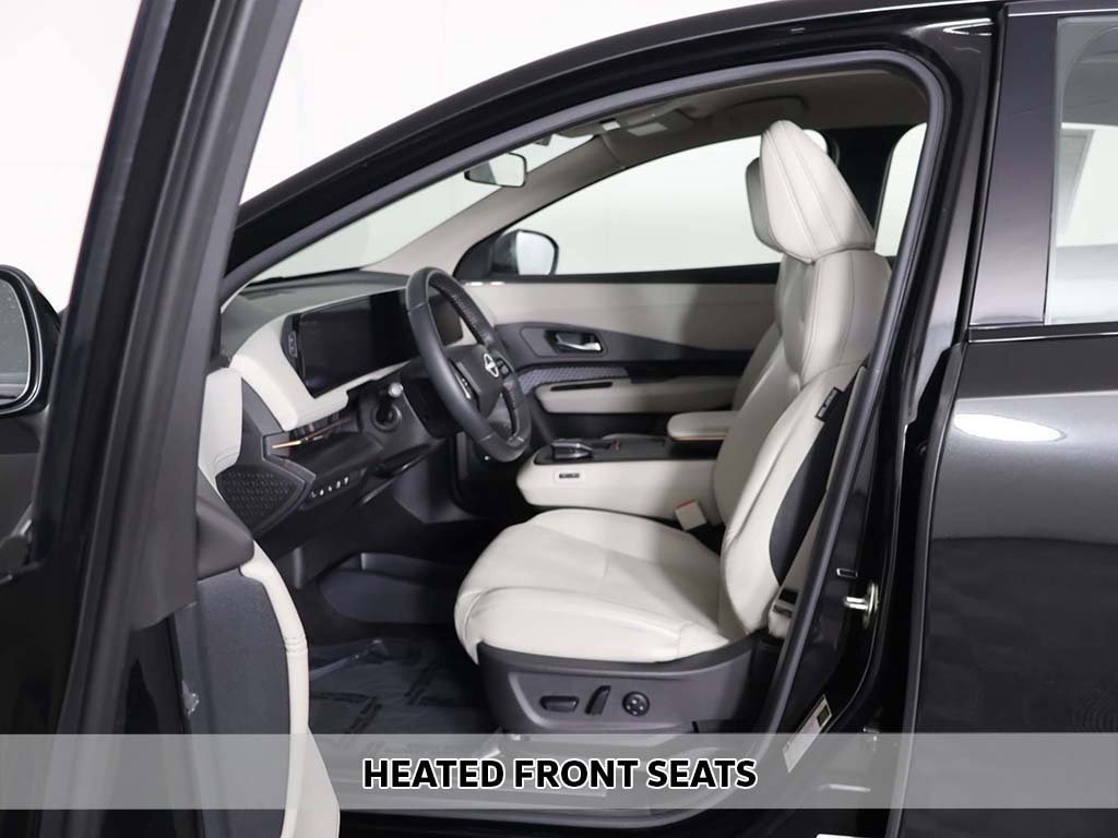 Used 2023 Nissan Ariya AWD image 7