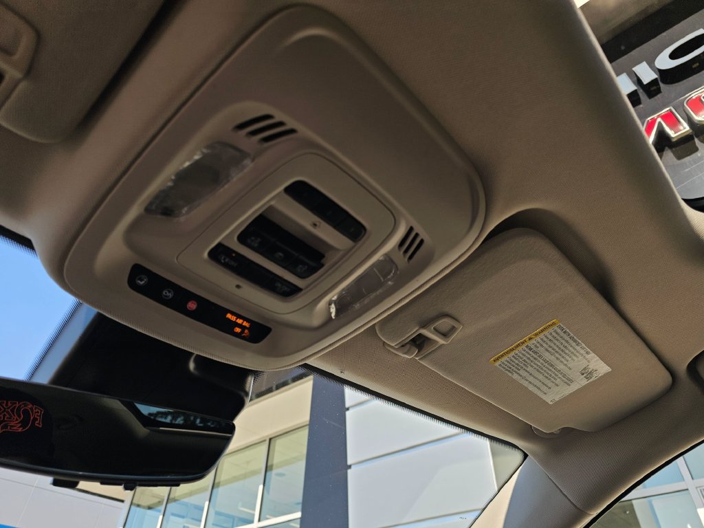 Used 2023 Buick Envision Avenir AWD/4WD image 65