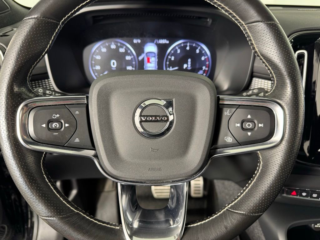 Used 2021 Volvo XC40 T5 R-Design w/ Advanced Package AWD/4WD image 27