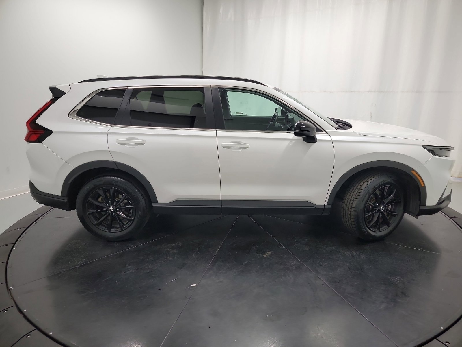 Certified 2025 Honda CR-V Sport image 11