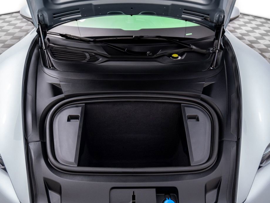 Used 2021 Porsche Taycan Turbo image 31