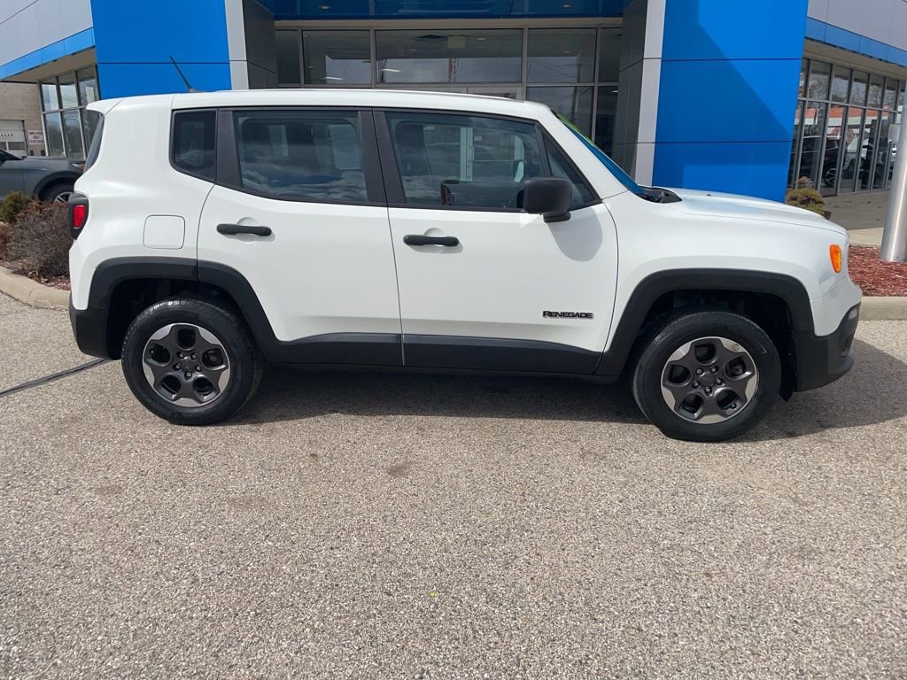 Used 2015 Jeep Renegade Sport w/ Power & Air Group image 2