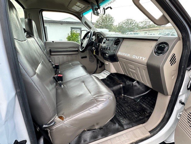 Used 2009 Ford F550 2WD Regular Cab Super Duty image 20