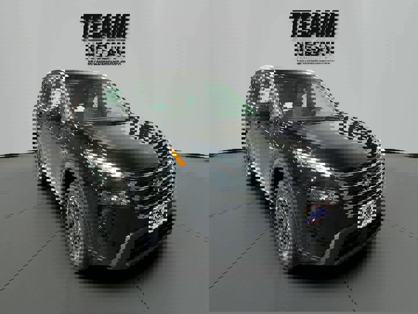 Used 2025 Nissan Rogue SV image 29