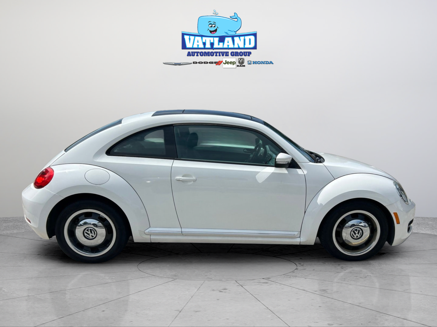 Used 2012 Volkswagen Beetle 2.5 FWD image 6