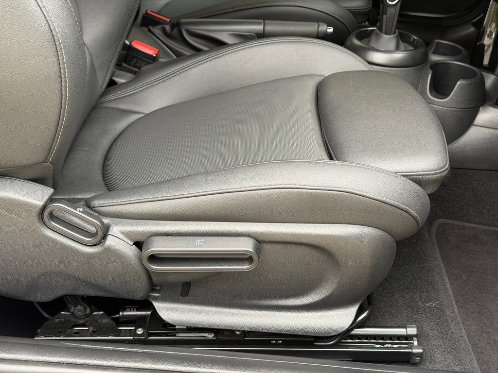 Used 2024 MINI Cooper S FWD image 55
