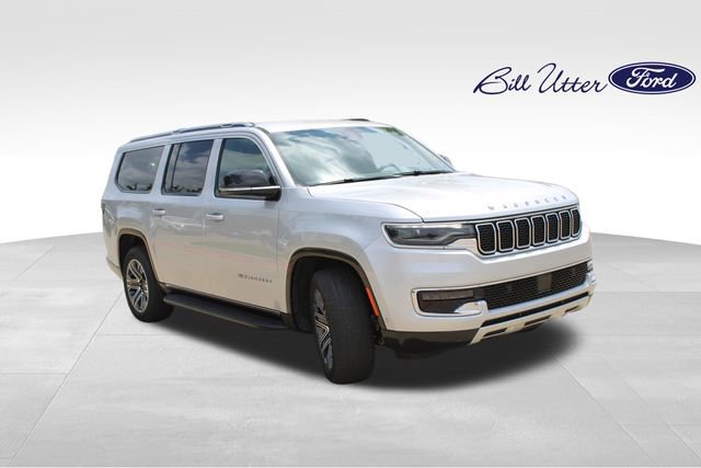 Used 2024 Jeep Wagoneer L Series II RWD image 3