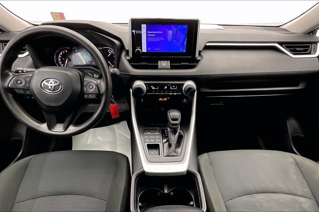 Used 2024 Toyota RAV4 LE image 15