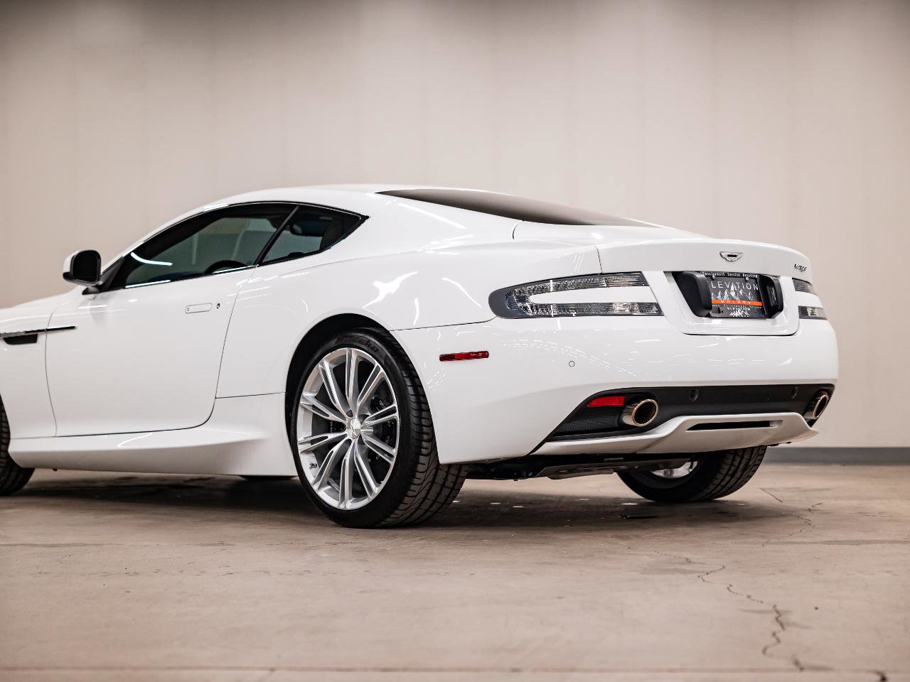 Used 2012 Aston Martin Virage Coupe image 28