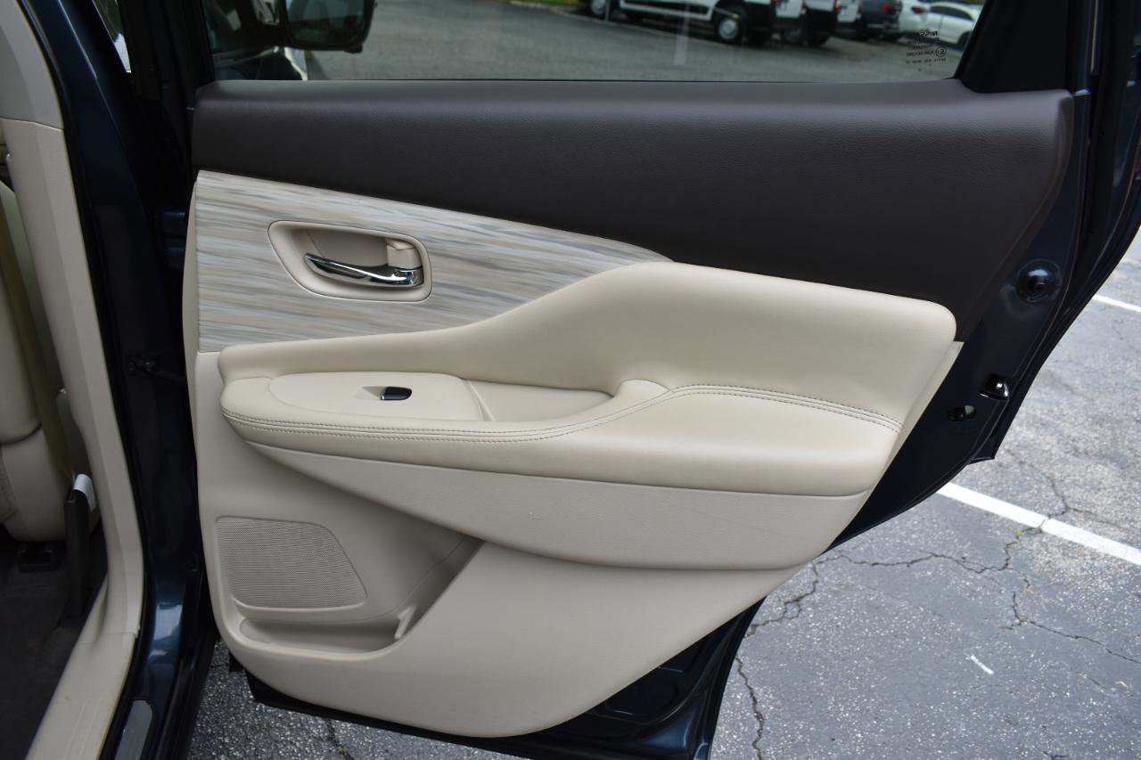 Used 2016 Nissan Murano Platinum w/ Platinum Technology Package AWD/4WD image 37