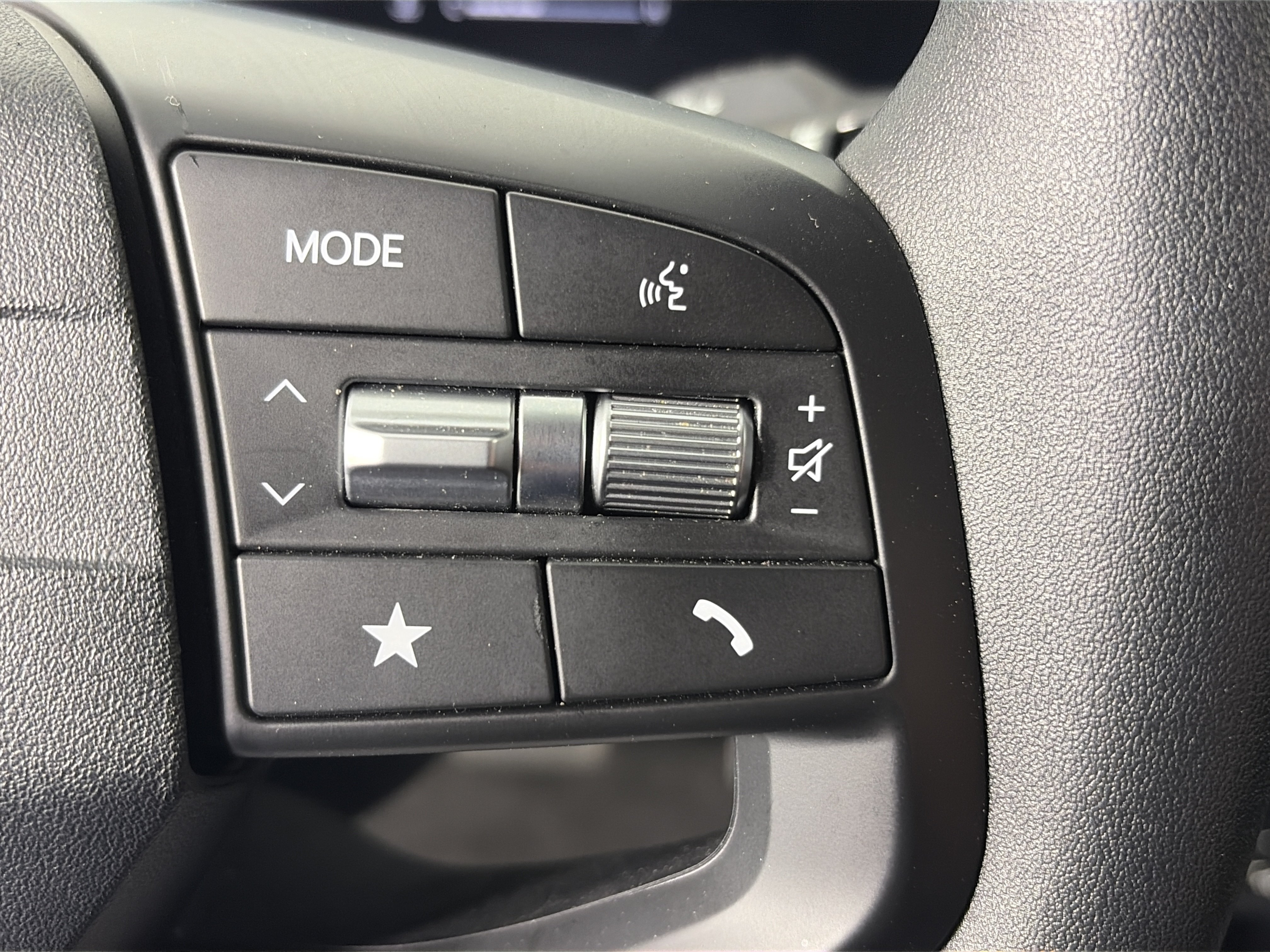 Used 2025 Kia K4 FWD image 31