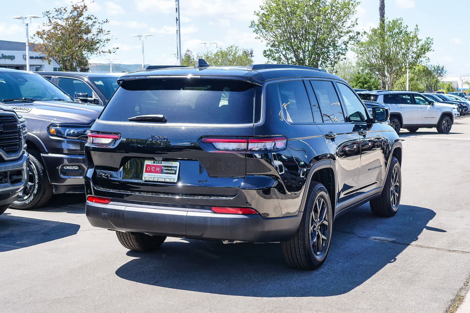 New 2026 Jeep Grand Cherokee L 4WD image 4