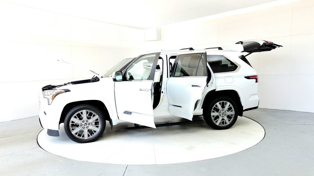 Used 2024 Toyota Sequoia Capstone AWD/4WD image 10