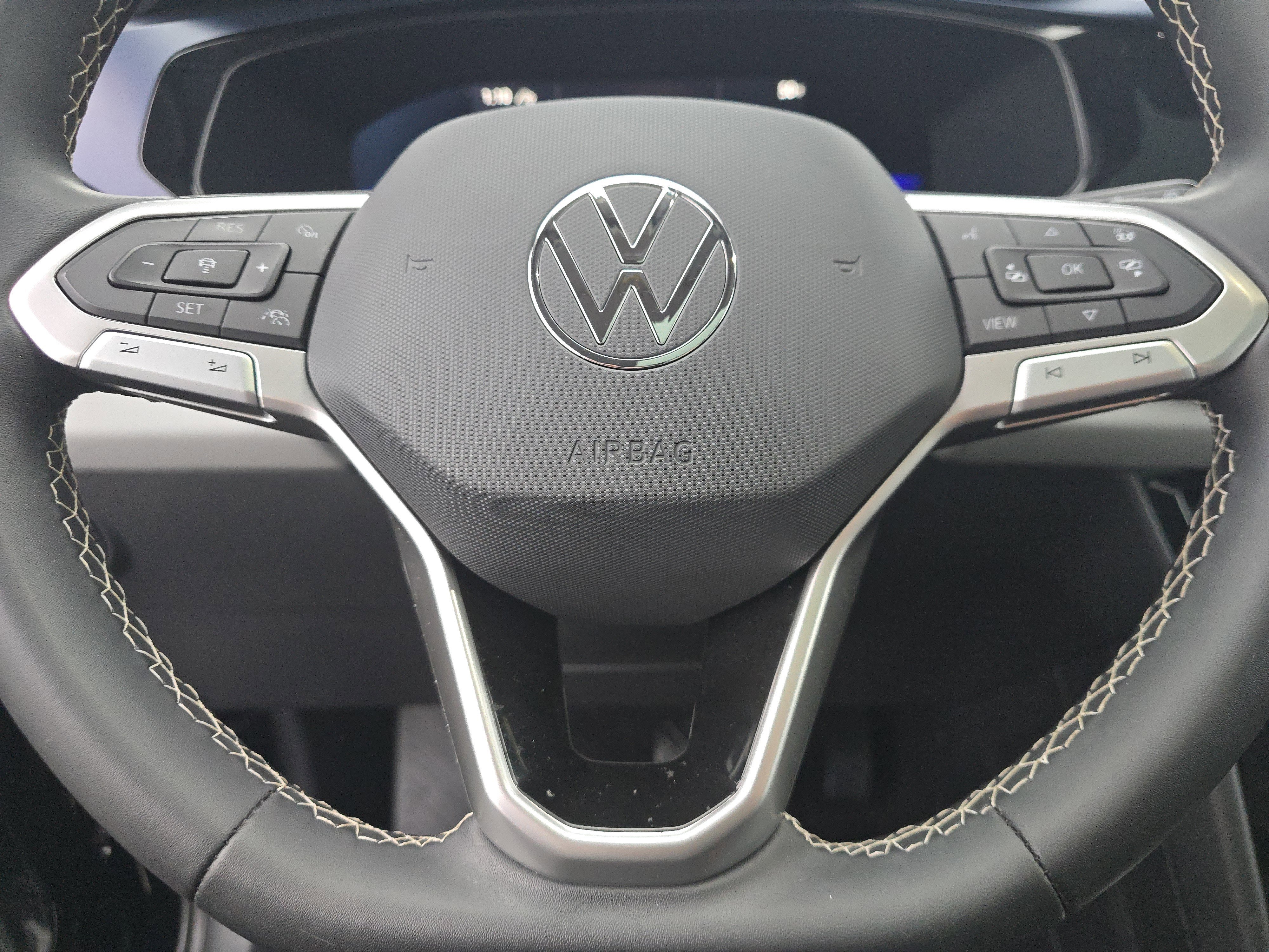 Certified 2023 Volkswagen Taos SE w/ Panoramic Sunroof Package image 20