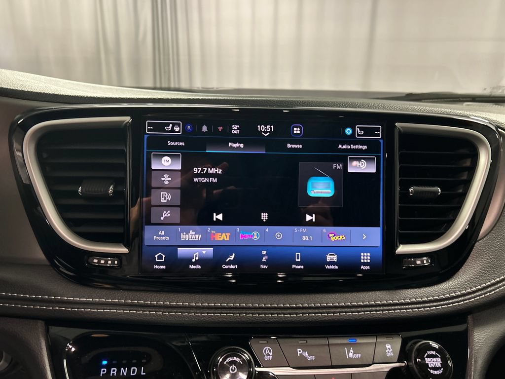 New 2027 Chrysler Pacifica Select w/ Family Tech Group FWD image 15