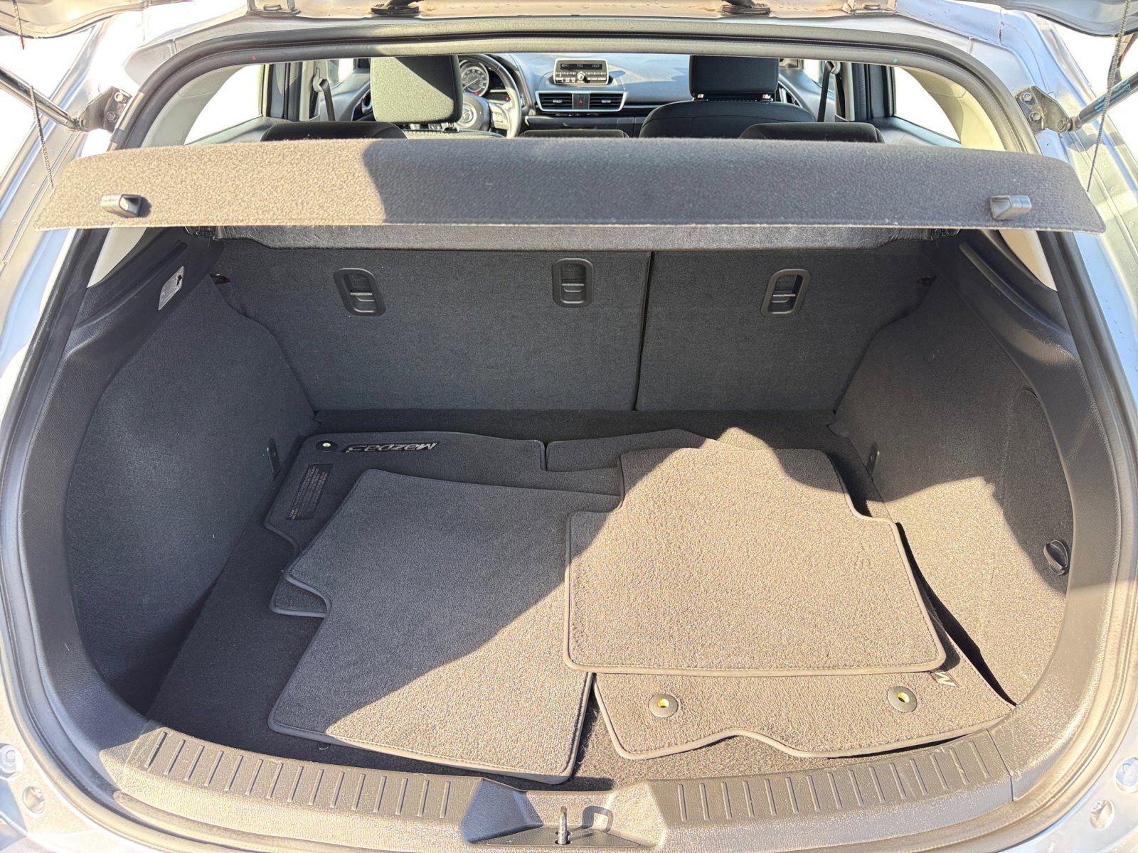 Used 2014 MAZDA MAZDA3 i Touring image 17