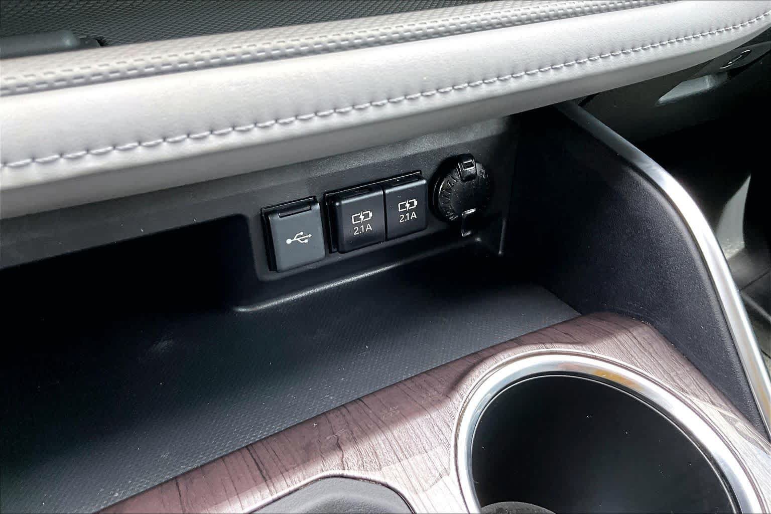 Used 2021 Toyota Highlander Platinum AWD/4WD image 32