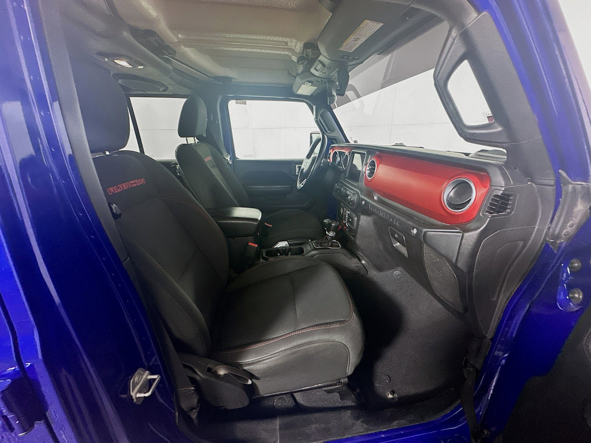 Used 2018 Jeep Wrangler Unlimited Rubicon AWD/4WD image 31