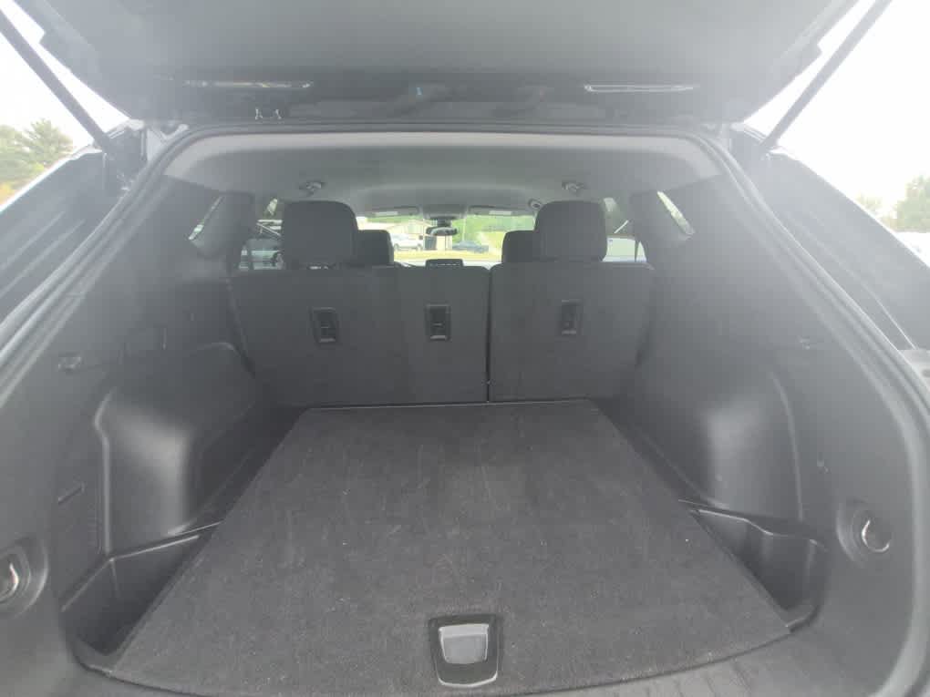 Used 2025 Chevrolet Blazer LT FWD image 24