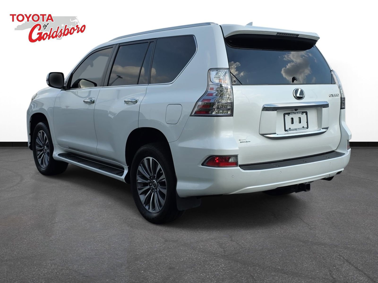 Used 2020 Lexus GX 460 Luxury w/ Accessory Package image 7