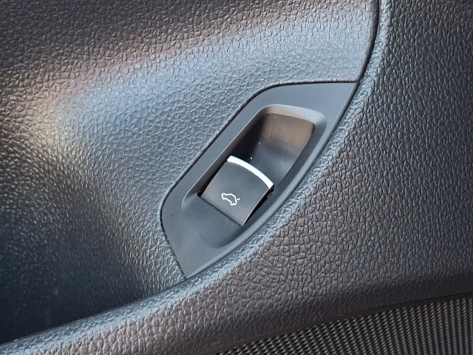 Used 2016 Volkswagen Passat 1.8T SE w/ Lighting Package (P06) image 26