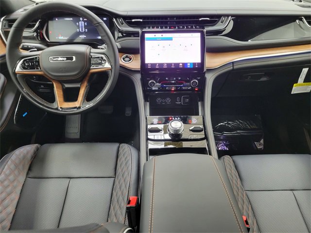 New 2025 Jeep Grand Cherokee Summit image 22