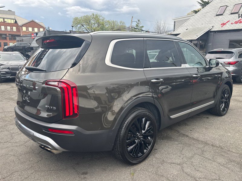 Used 2021 Kia Telluride SX w/ SX Prestige Package image 4