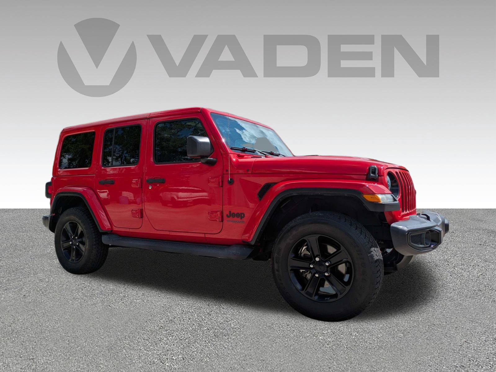 Used 2019 Jeep Wrangler Unlimited Sahara AWD/4WD image 3