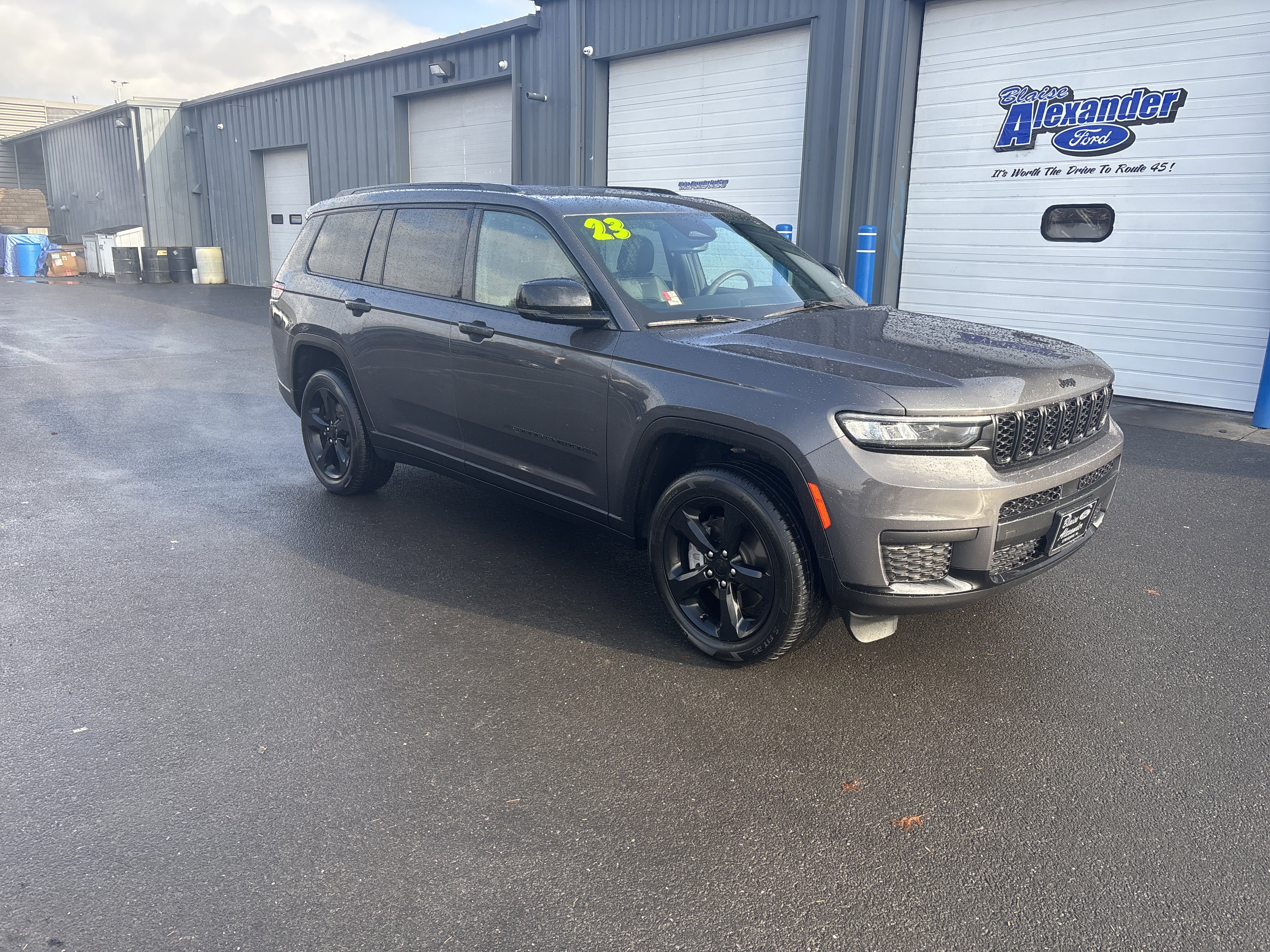 Used 2023 Jeep Grand Cherokee L Laredo