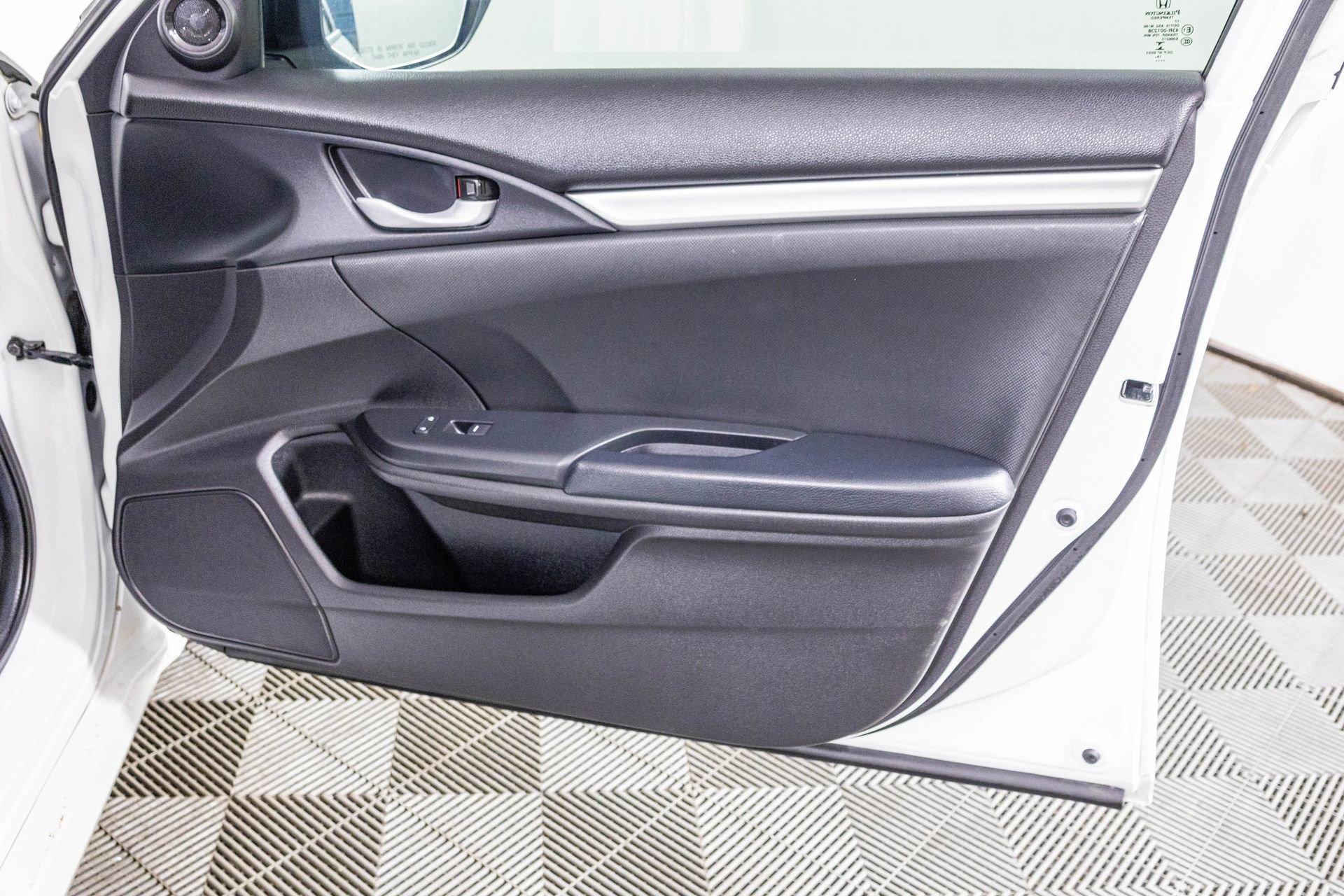 Used 2020 Honda Civic Sport image 44