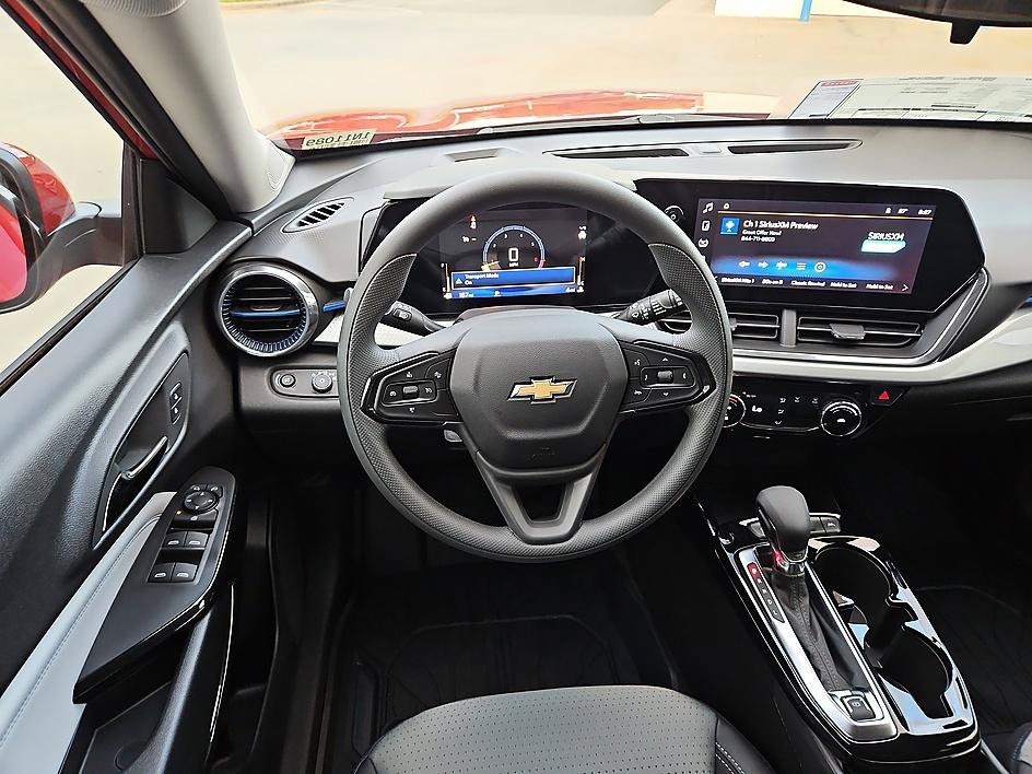 New 2026 Chevrolet Trax LT FWD image 12