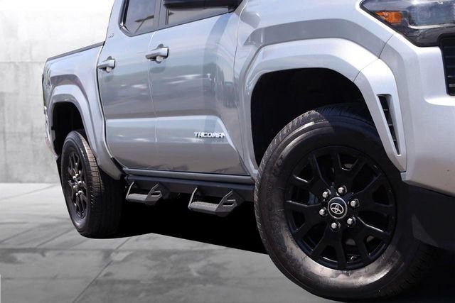 Used 2024 Toyota Tacoma SR5 AWD/4WD image 3