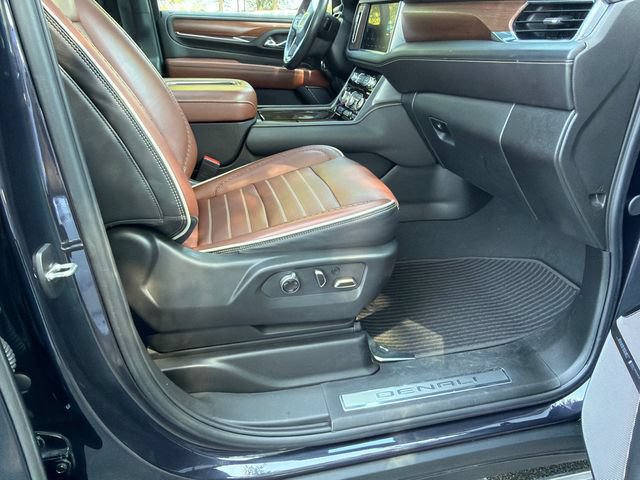 Used 2024 GMC Yukon Denali Ultimate AWD/4WD image 13