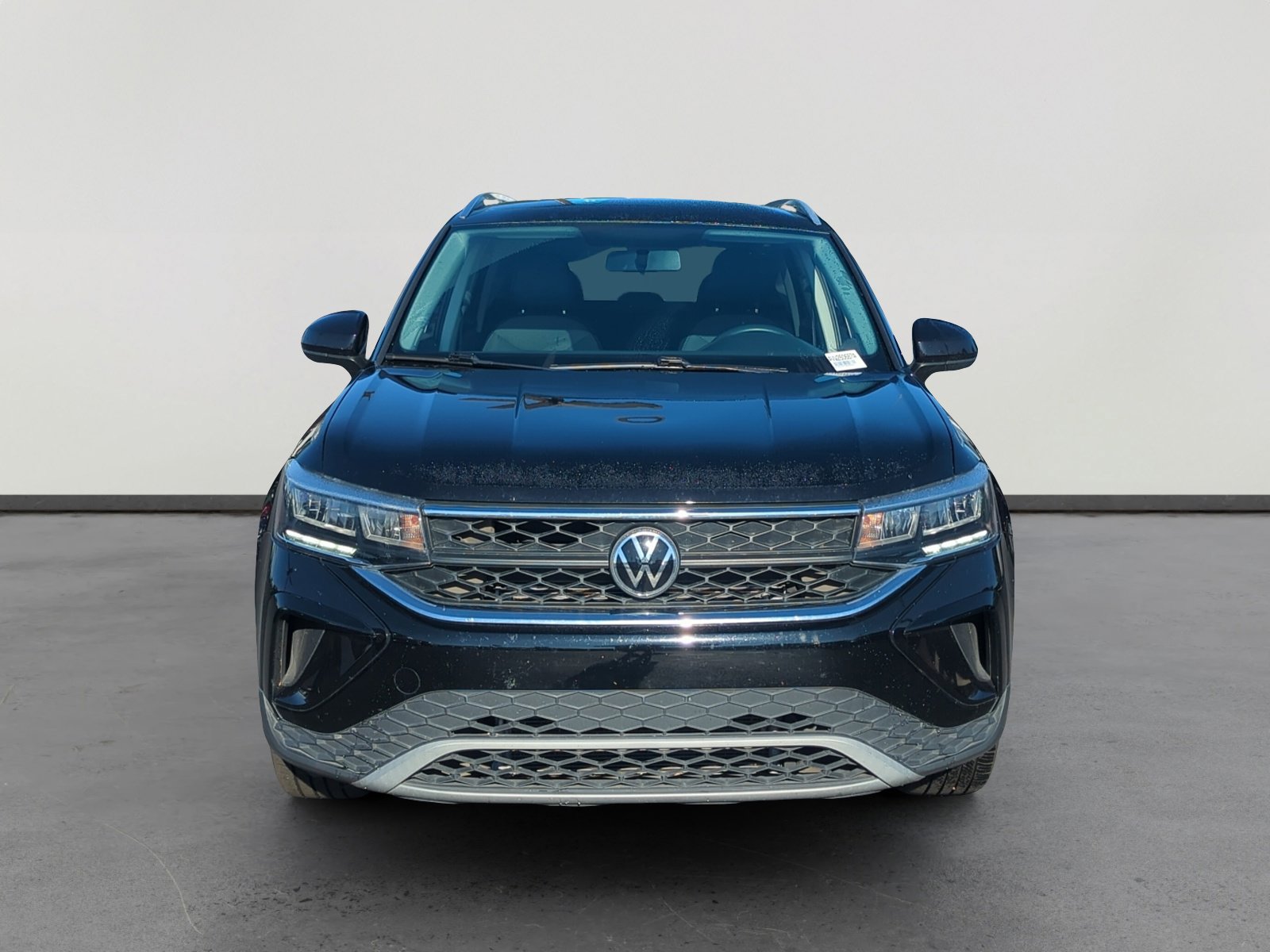 Certified 2022 Volkswagen Taos SE image 8