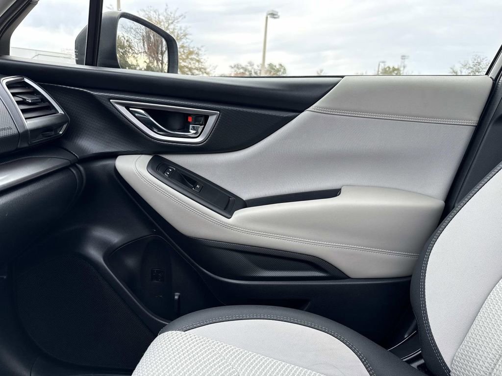 Used 2023 Subaru Forester Premium image 28