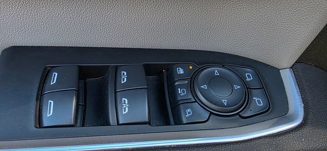 Used 2024 GMC Sierra 2500 SLT w/ SLT Premium Package image 20