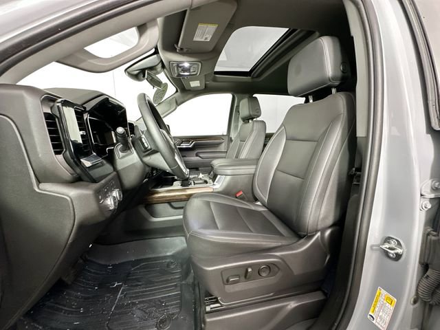 Used 2024 GMC Sierra 1500 Elevation w/ Elevation Premium Package image 4