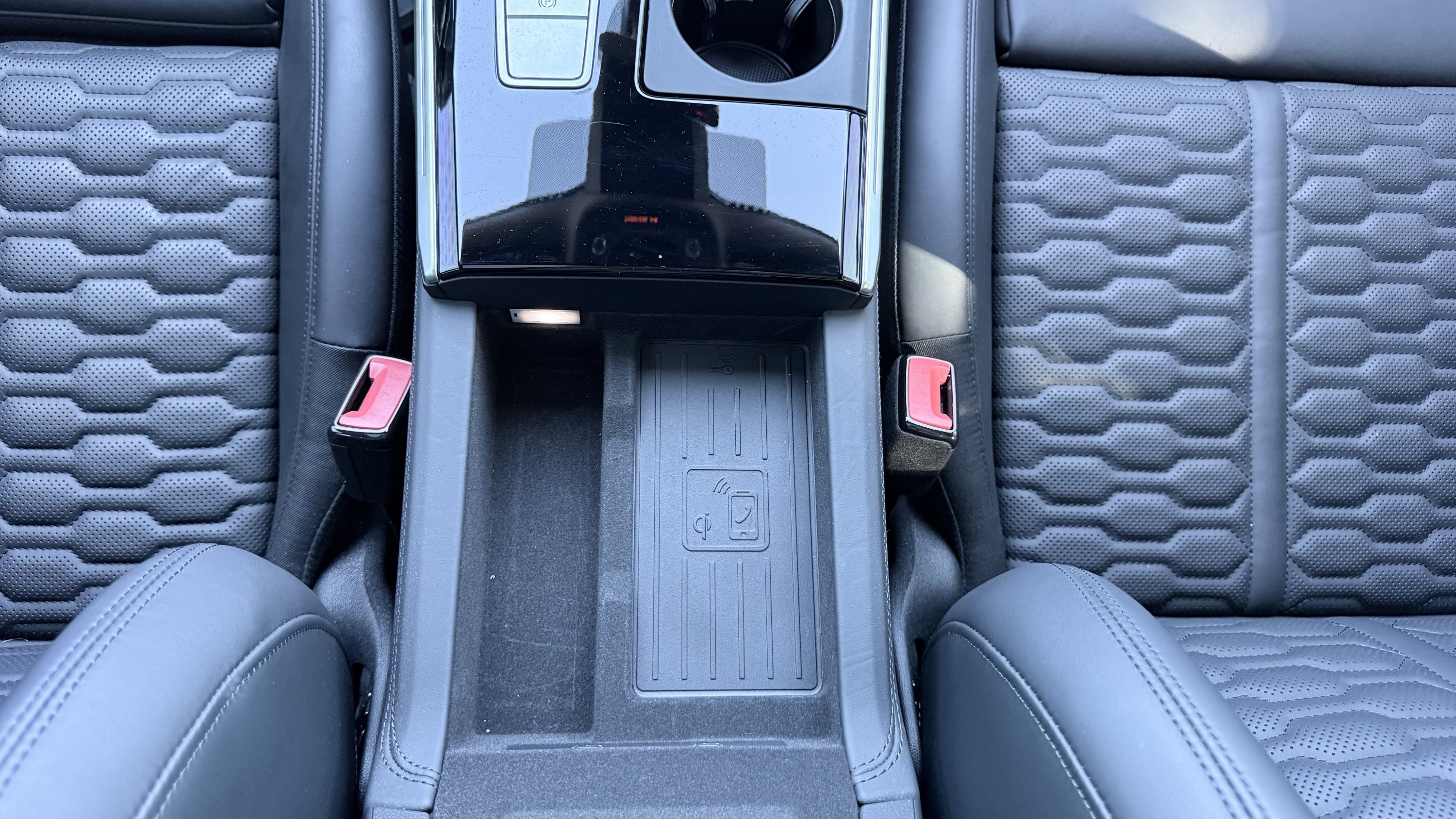 Used 2023 Audi RS 7 Sportback AWD/4WD image 54