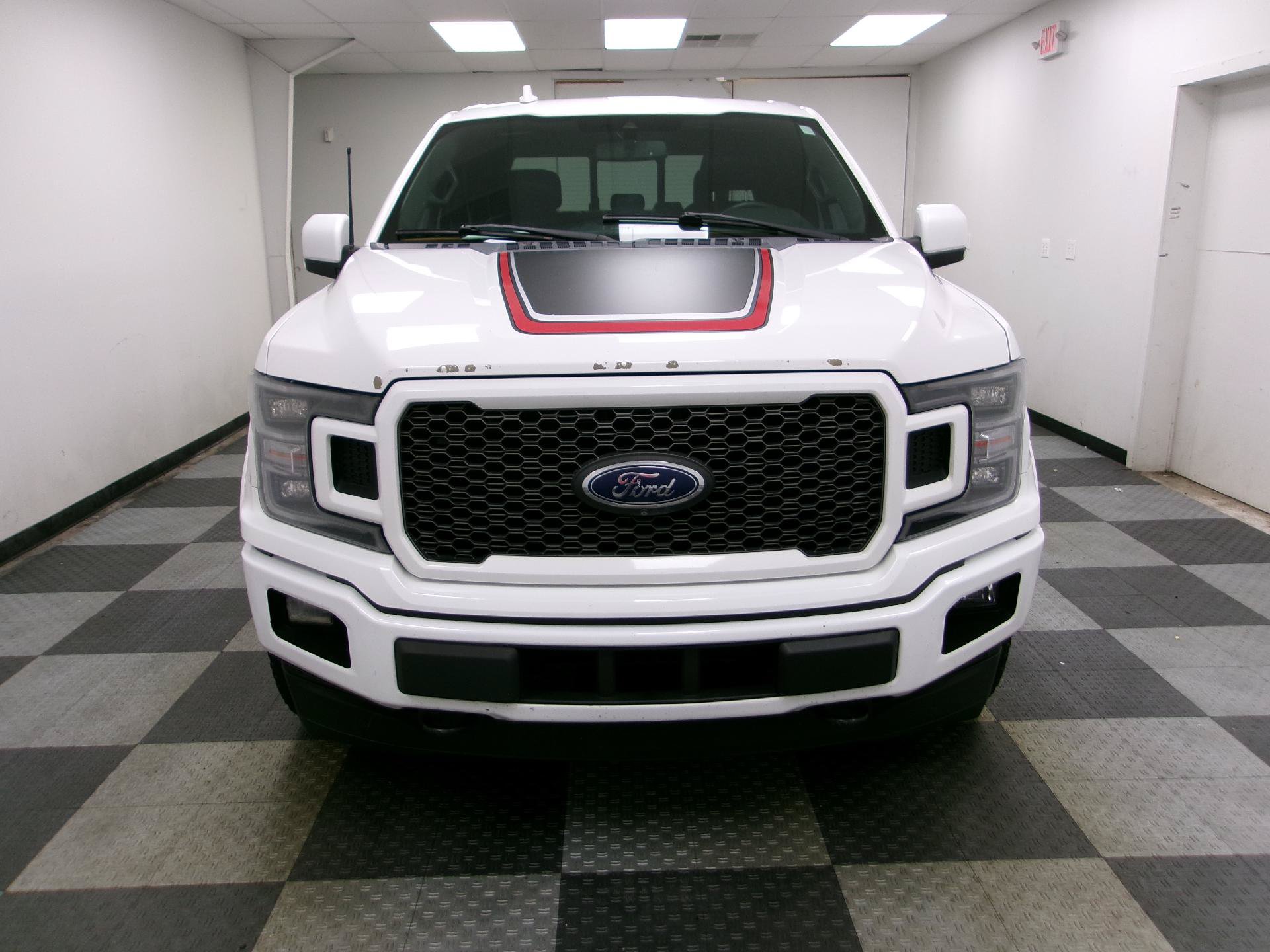 Used 2018 Ford F150 Lariat w/ Equipment Group 502A Luxury AWD/4WD image 16