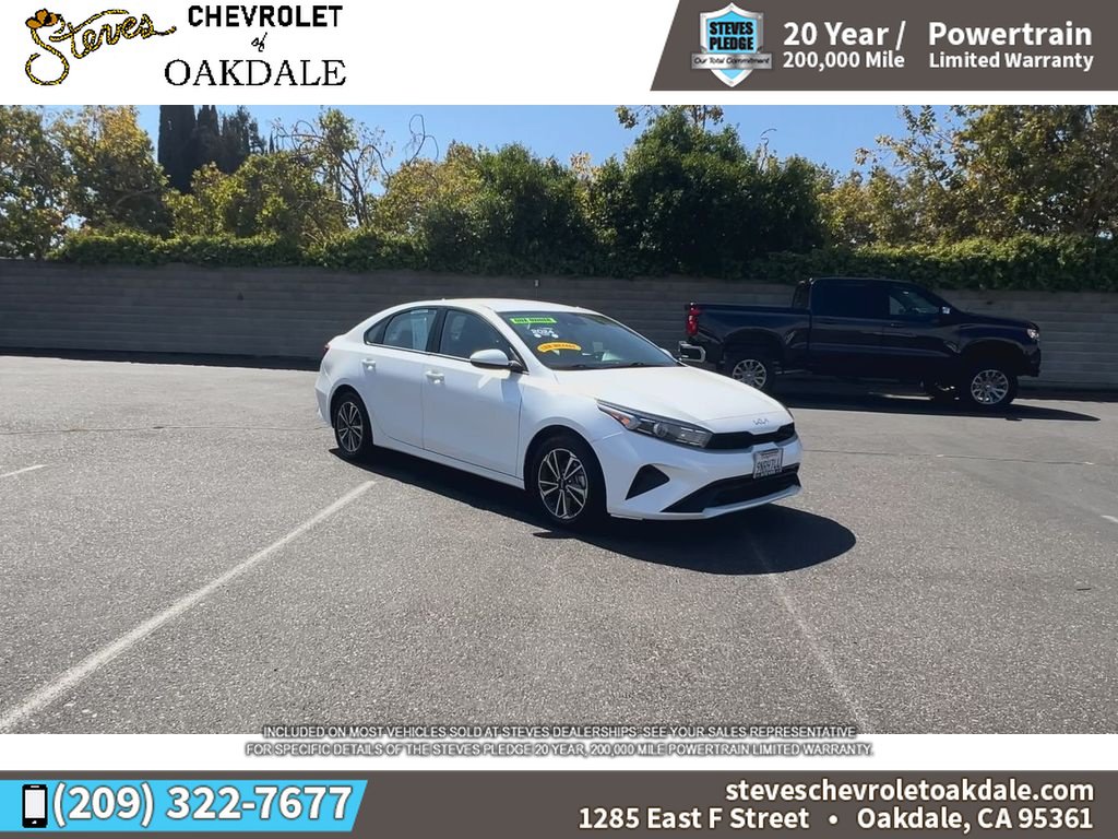 Used 2024 Kia Forte LXS FWD image 3