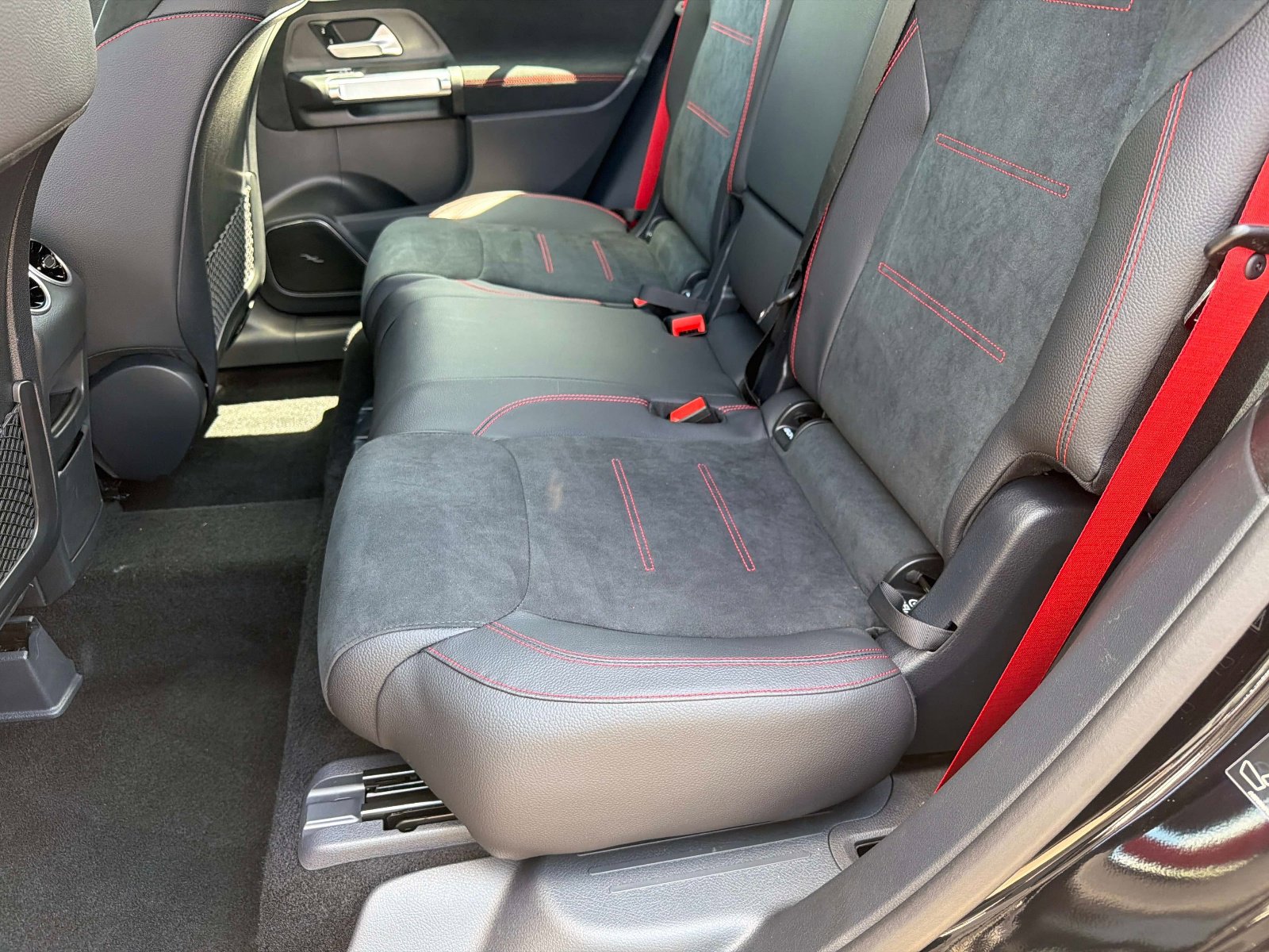 New 2026 Mercedes-Benz GLB 35 AMG 4MATIC image 13