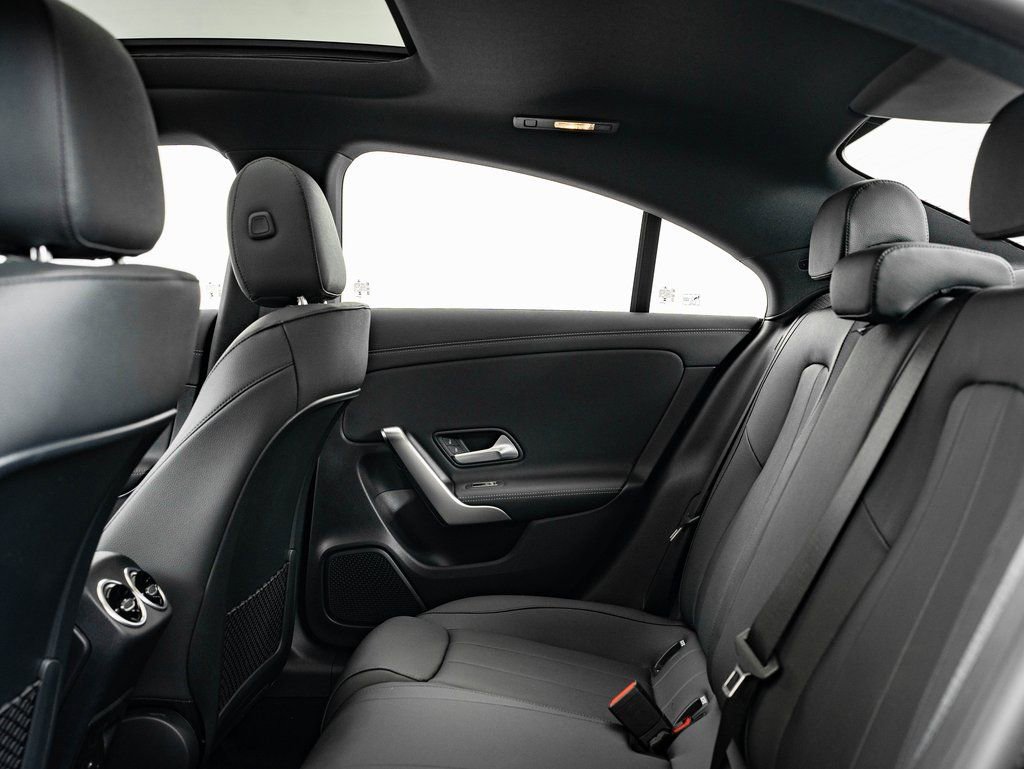 Certified 2025 Mercedes-Benz CLA 250 4MATIC image 36