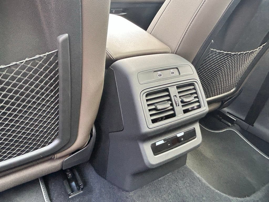 Used 2025 Audi Q5 Premium Plus w/ Premium Plus AWD/4WD image 63