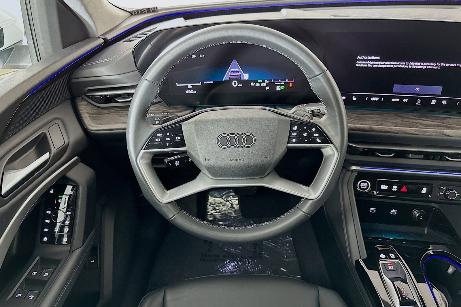 Used 2025 Audi Q5 Premium w/ Convenience Package image 5