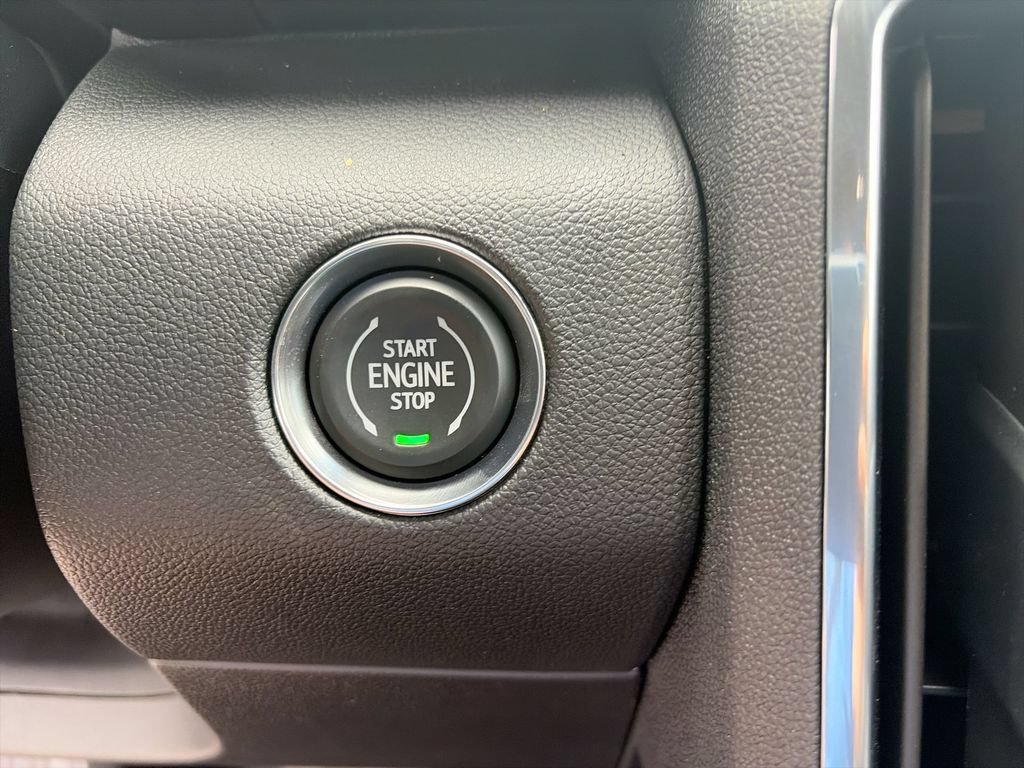 New 2026 GMC Acadia Elevation w/ Black Edition FWD image 23
